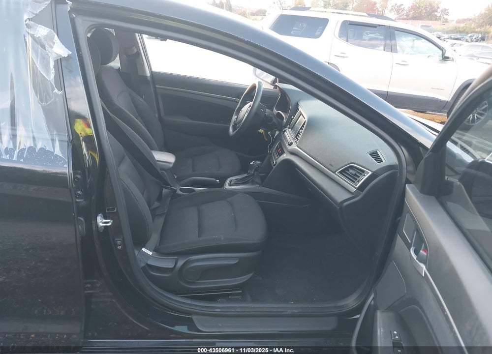 2018 HYUNDAI ELANTRA VIN: KMHD84LF4JU445509