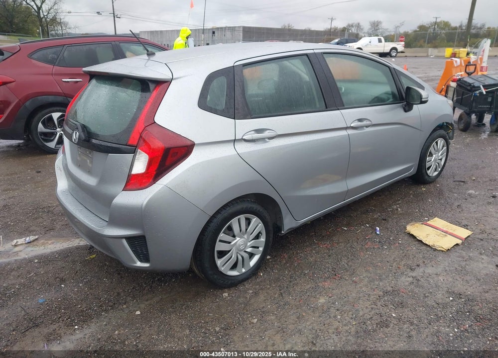 2017 HONDA FIT LX VIN: 3HGGK5H50HM705882