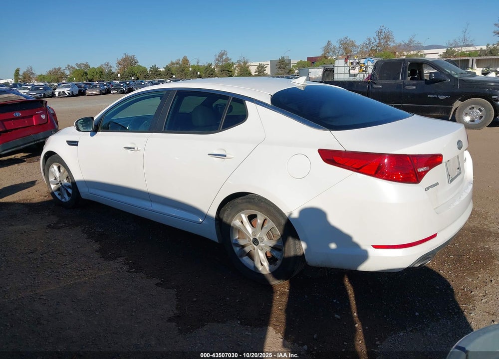 2011 KIA OPTIMA VIN: KNAGN4A74B5142678