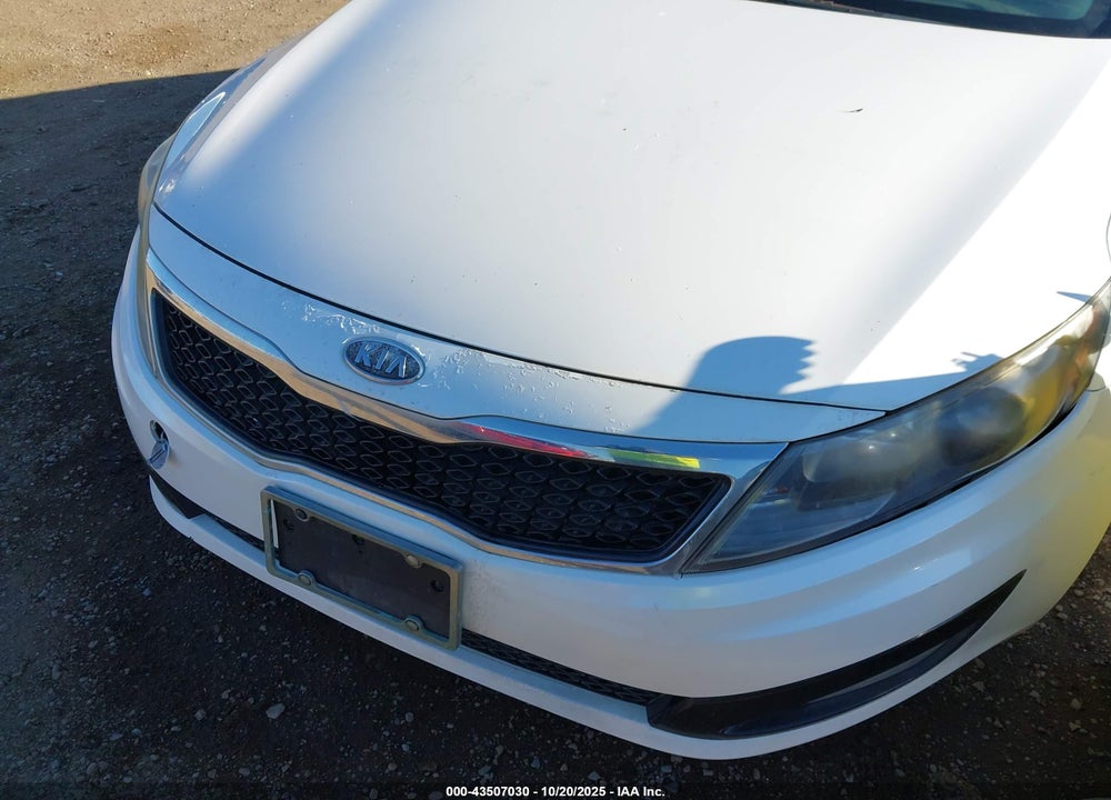 2011 KIA OPTIMA VIN: KNAGN4A74B5142678
