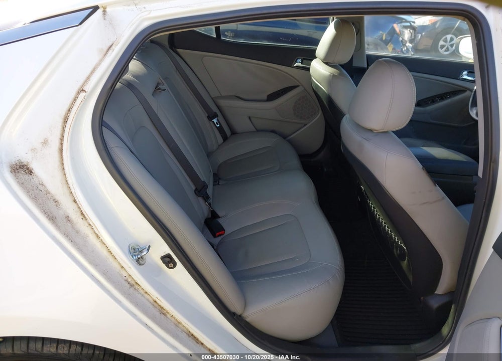 2011 KIA OPTIMA VIN: KNAGN4A74B5142678