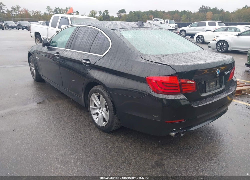 2012 BMW 5 SERIES VIN: WBAXH5C59CDW02868