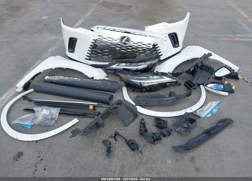 2023 LEXUS RX 350 PREMIUM VIN: 2T2BAMCA4PC030275
