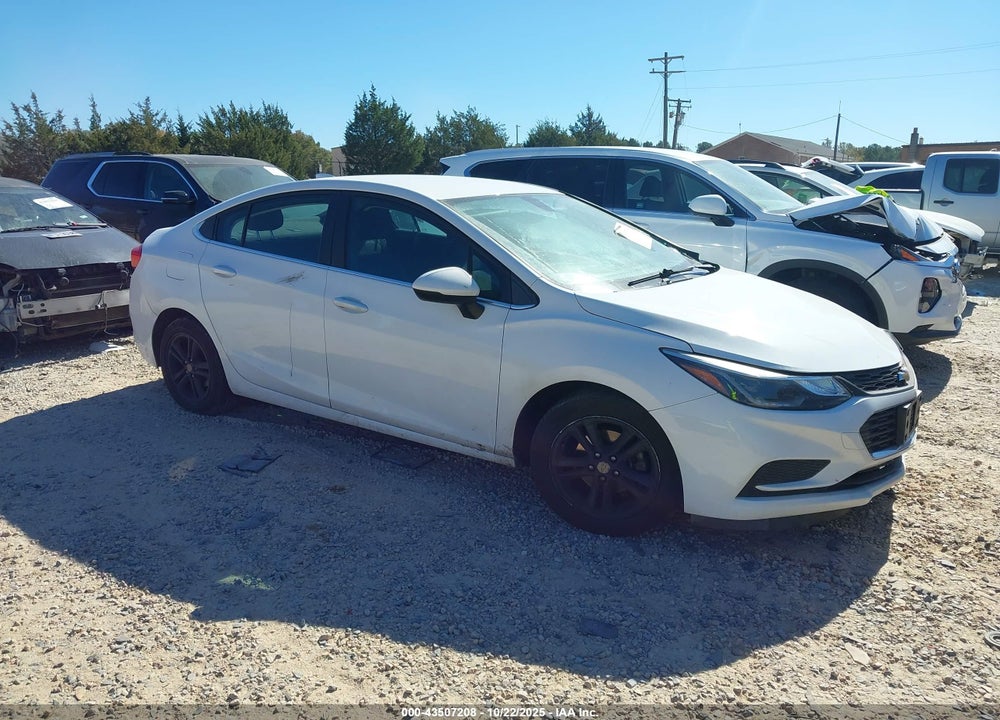2018 CHEVROLET CRUZE VIN: 1G1BE5SM8J7118323
