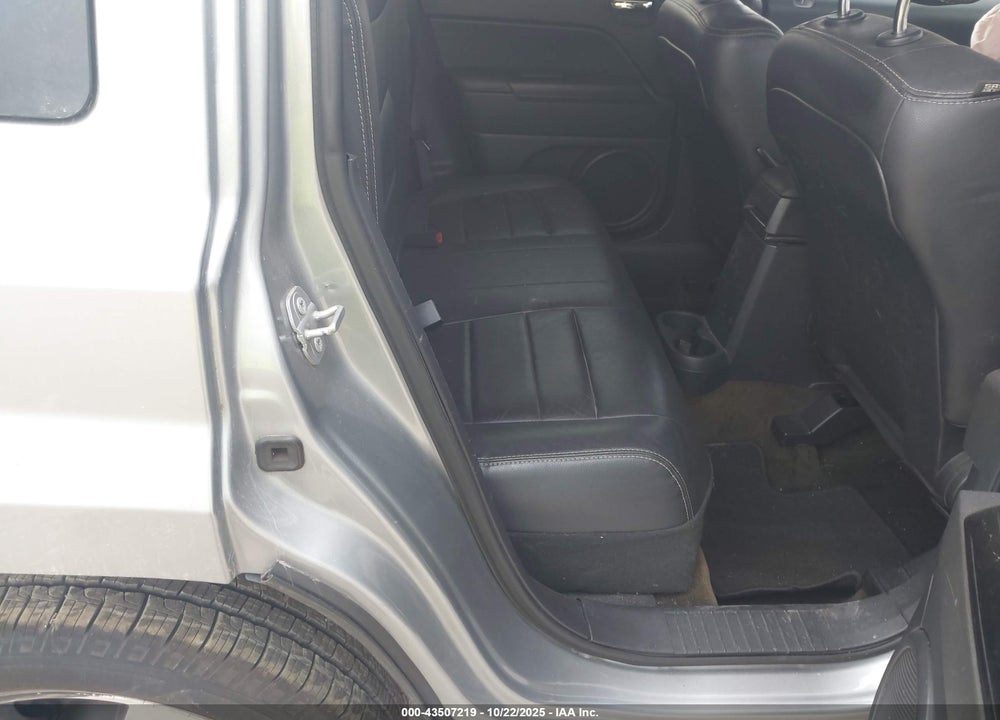 2016 JEEP PATRIOT VIN: 1C4NJRFB4GD731159
