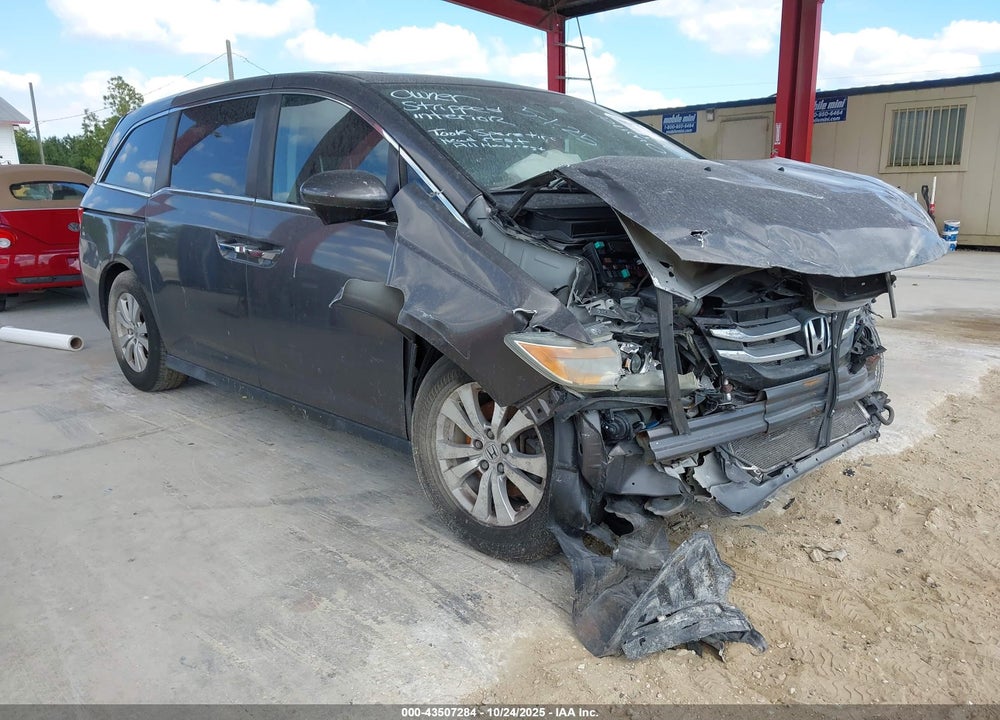 2015 HONDA ODYSSEY EX-L VIN: 5FNRL5H68FB032600