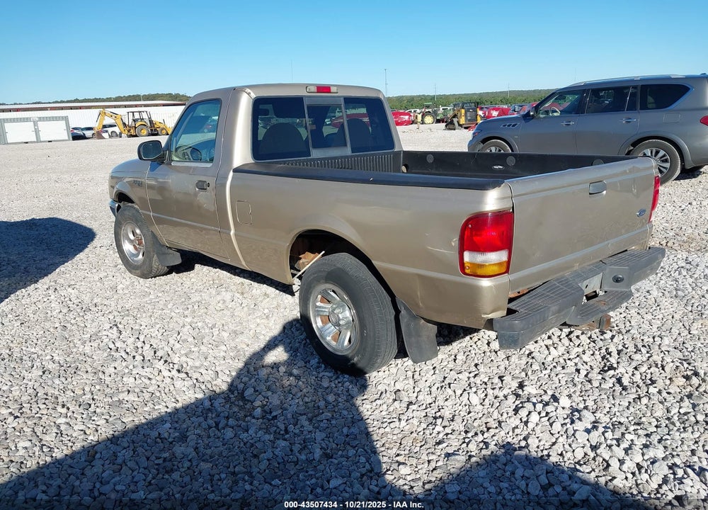 2000 FORD RANGER XL/XLT VIN: 1FTYR10V1YPB52561