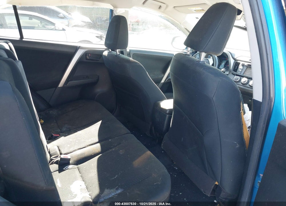 2017 TOYOTA RAV4 VIN: JTMBFREV3HJ162470