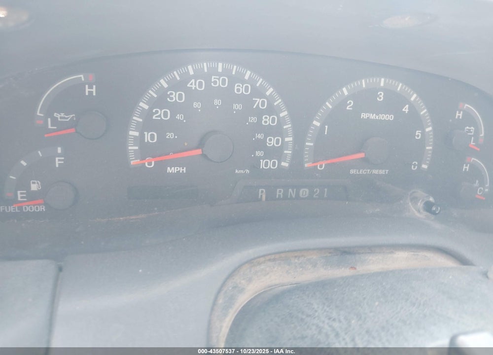 2000 FORD F-150 LARIAT/WORK SERIES/XL/XLT VIN: 1FTRX17W2YNB72063