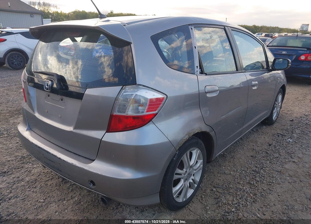 2009 HONDA FIT SPORT VIN: JHMGE88409S022232