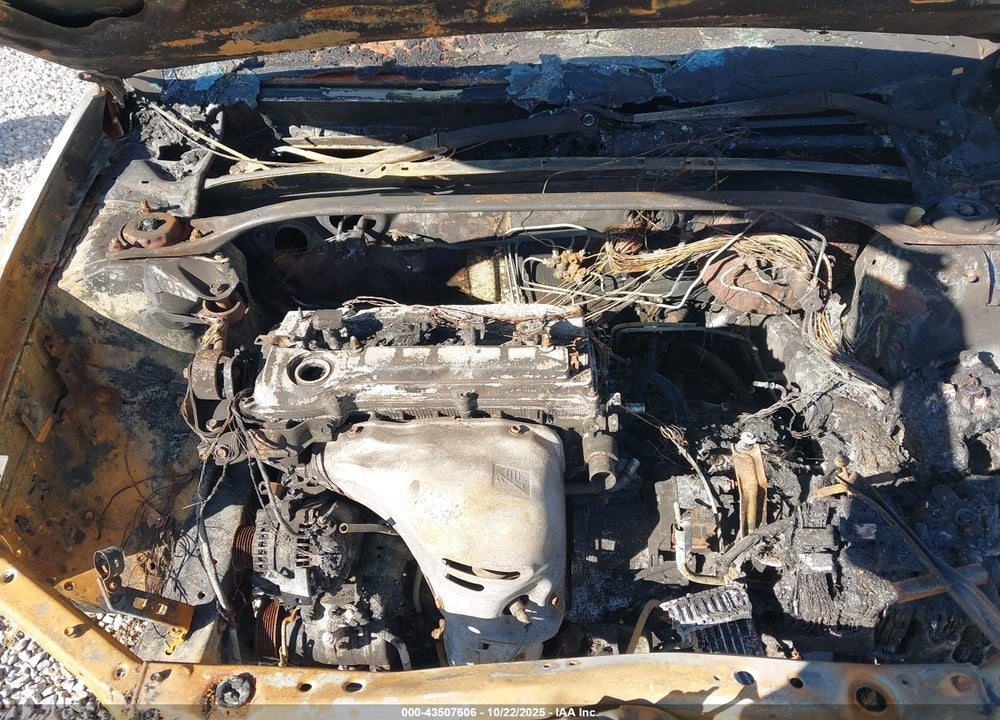 2004 TOYOTA CAMRY SE VIN: 4T1BE32K74U828731