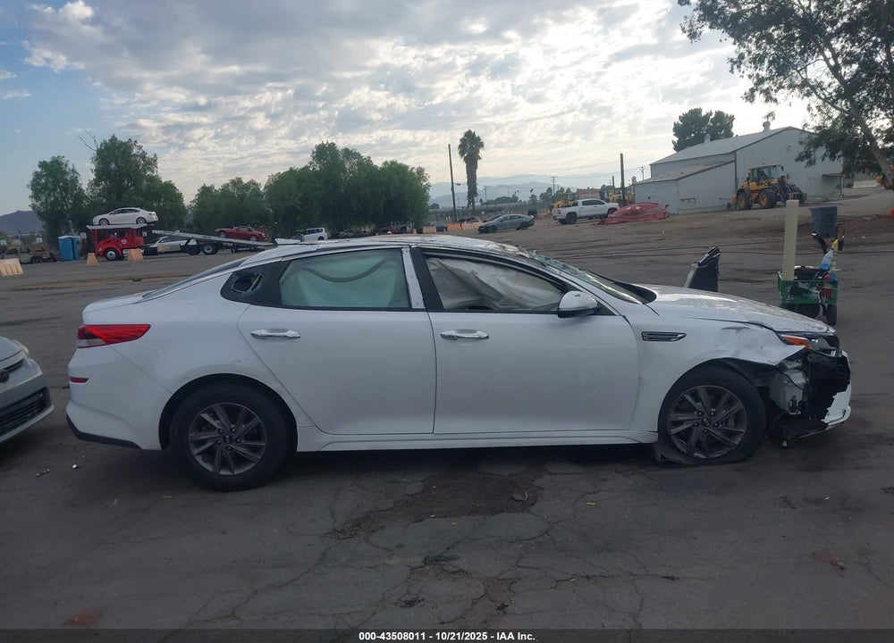 2020 KIA OPTIMA VIN: 5XXGT4L30LG414482
