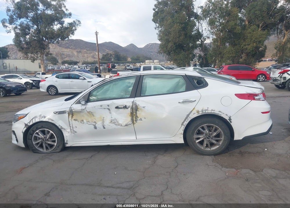 2020 KIA OPTIMA VIN: 5XXGT4L30LG414482