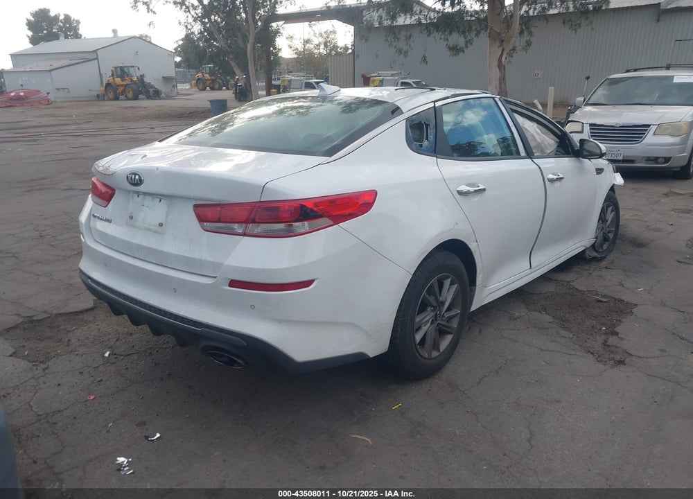 2020 KIA OPTIMA VIN: 5XXGT4L30LG414482