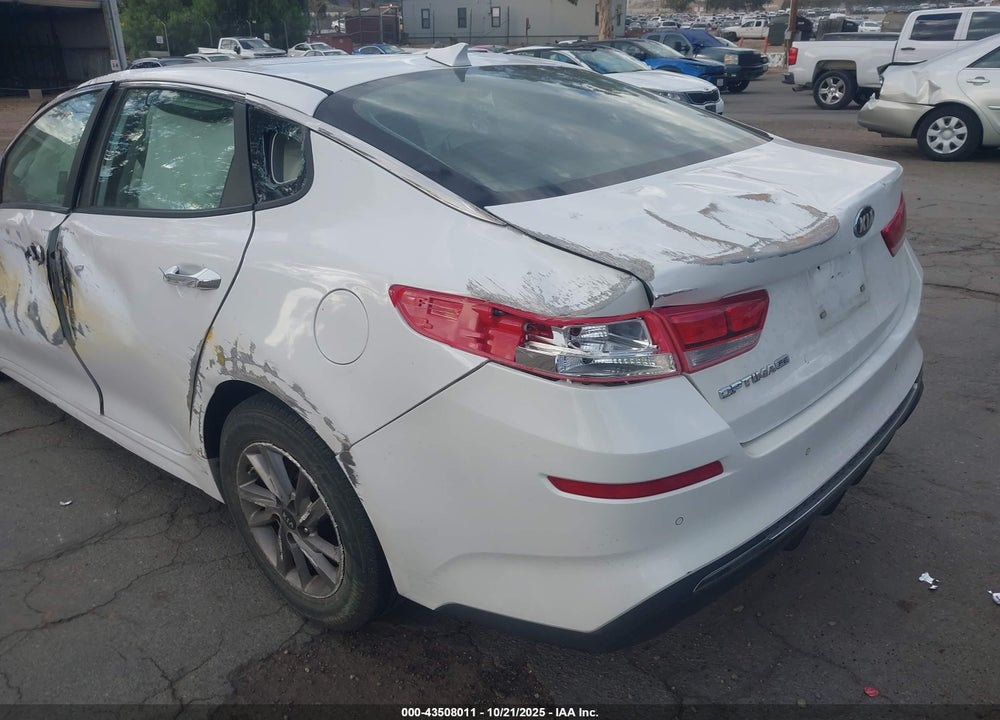 2020 KIA OPTIMA VIN: 5XXGT4L30LG414482