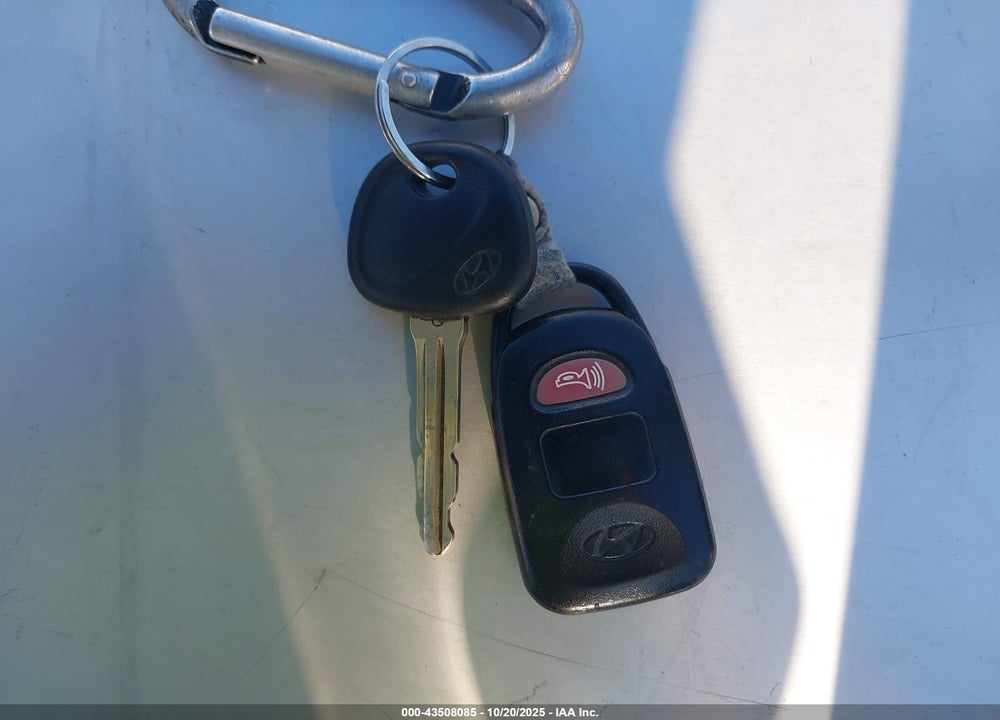 2011 HYUNDAI ELANTRA VIN: 5NPDH4AE5BH011996