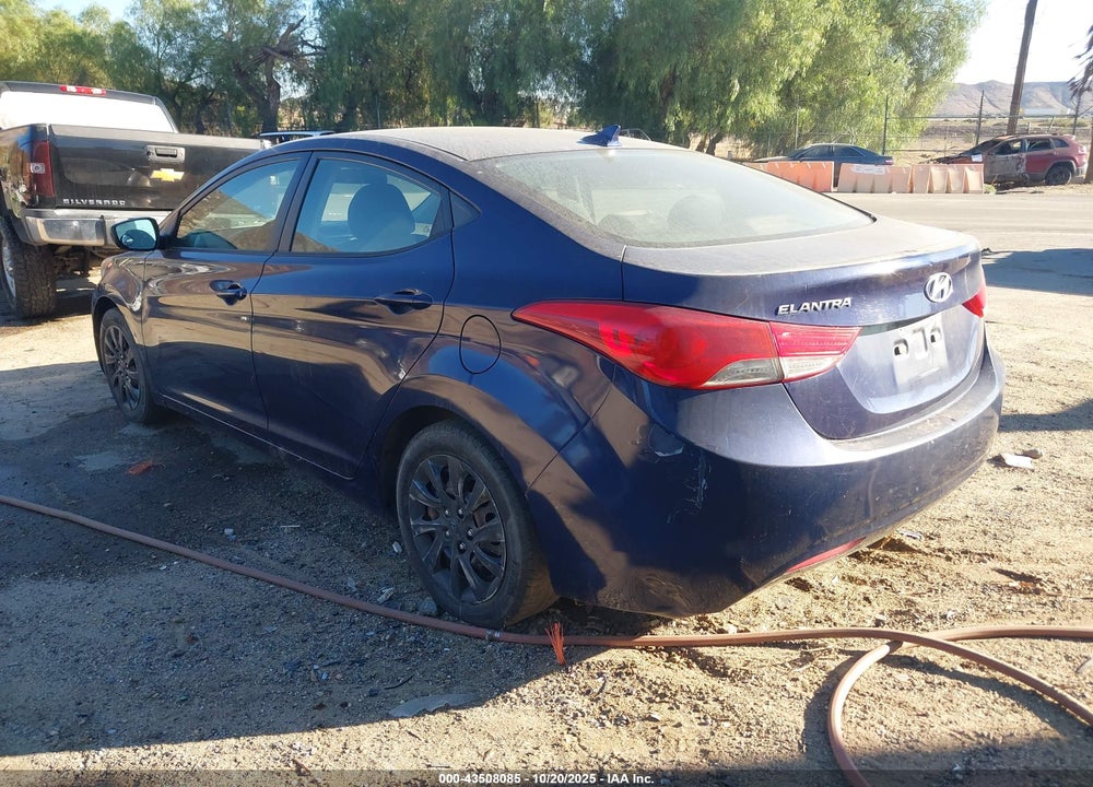 2011 HYUNDAI ELANTRA VIN: 5NPDH4AE5BH011996