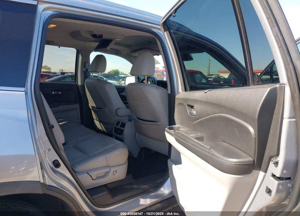 2020 HONDA PILOT VIN: 5FNYF6H98LB001989