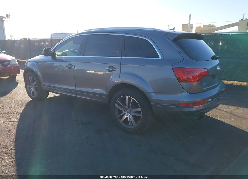 2015 AUDI Q7 VIN: WA1LGAFE7FD007511