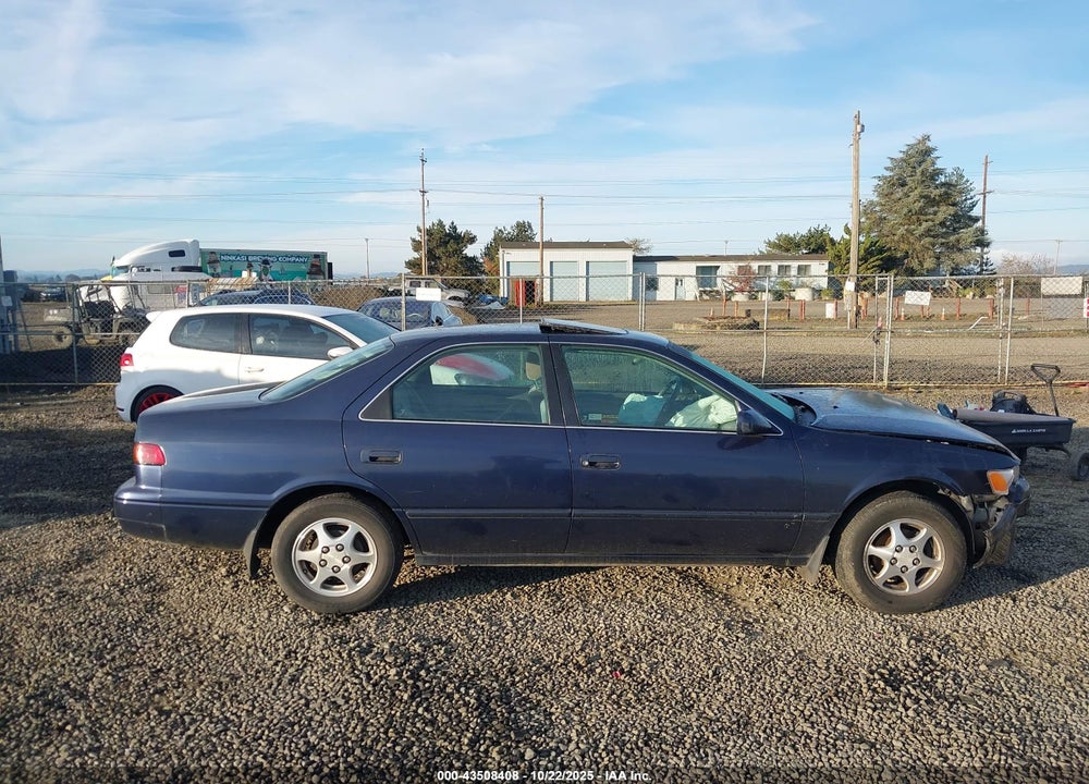 1997 TOYOTA CAMRY XLE VIN: 4T1BG22K0VU148949
