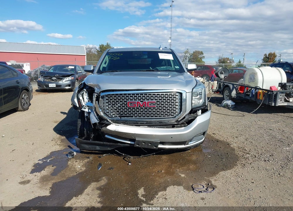 2015 GMC YUKON XL 1500 DENALI VIN: 1GKS2JKJ8FR644515