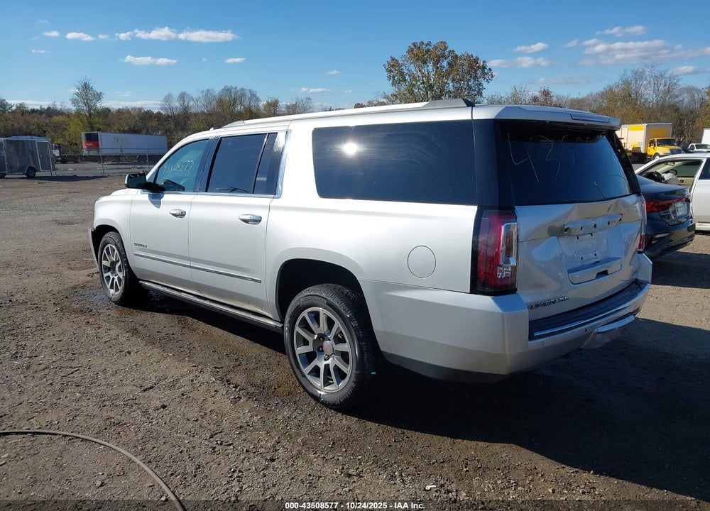 2015 GMC YUKON XL 1500 DENALI VIN: 1GKS2JKJ8FR644515