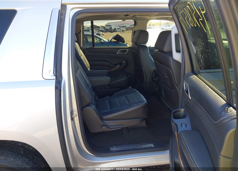 2015 GMC YUKON XL 1500 DENALI VIN: 1GKS2JKJ8FR644515