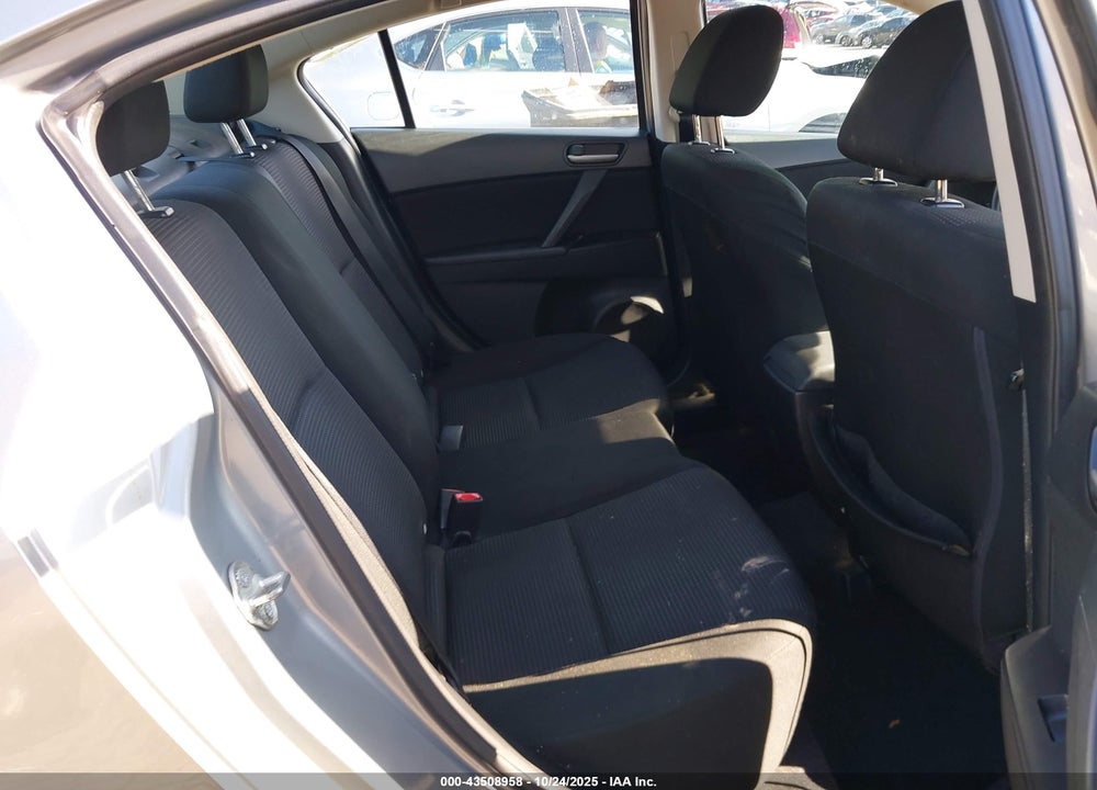 2013 MAZDA 3 I SPORT VIN: JM1BL1UP4D1774006