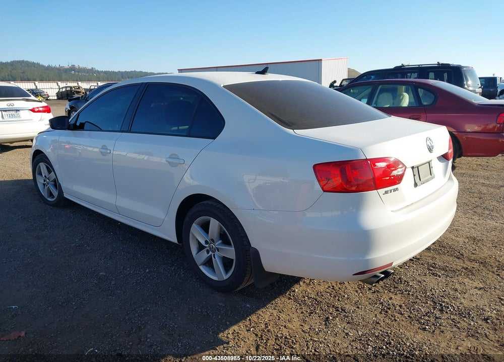 2012 VOLKSWAGEN JETTA 2.0L TDI VIN: 3VWLL7AJ8CM466035