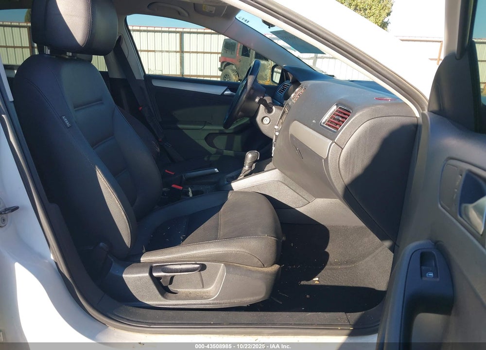 2012 VOLKSWAGEN JETTA 2.0L TDI VIN: 3VWLL7AJ8CM466035