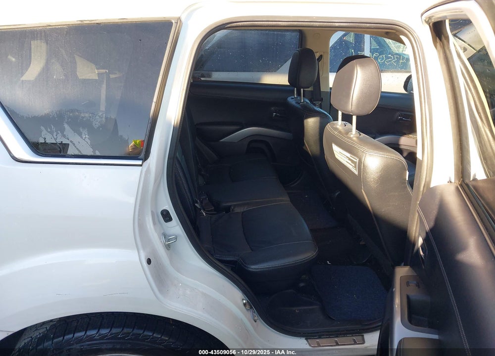 2013 MITSUBISHI OUTLANDER GT VIN: JA4JT5AX7DU011834