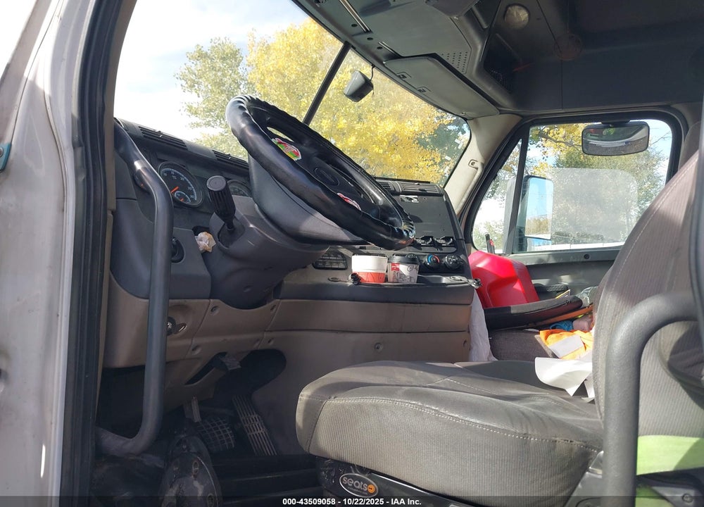 2016 FREIGHTLINER CASCADIA 125 VIN: 1FUJGLDR9GLGW7020