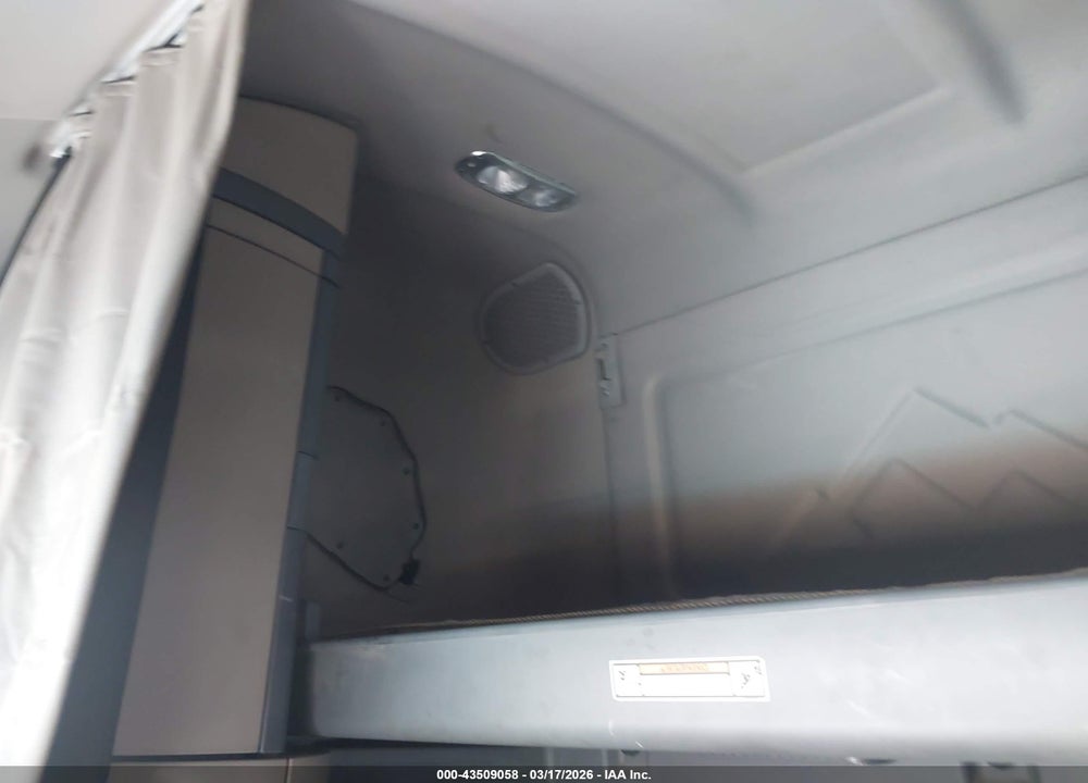 2016 FREIGHTLINER CASCADIA 125 VIN: 1FUJGLDR9GLGW7020