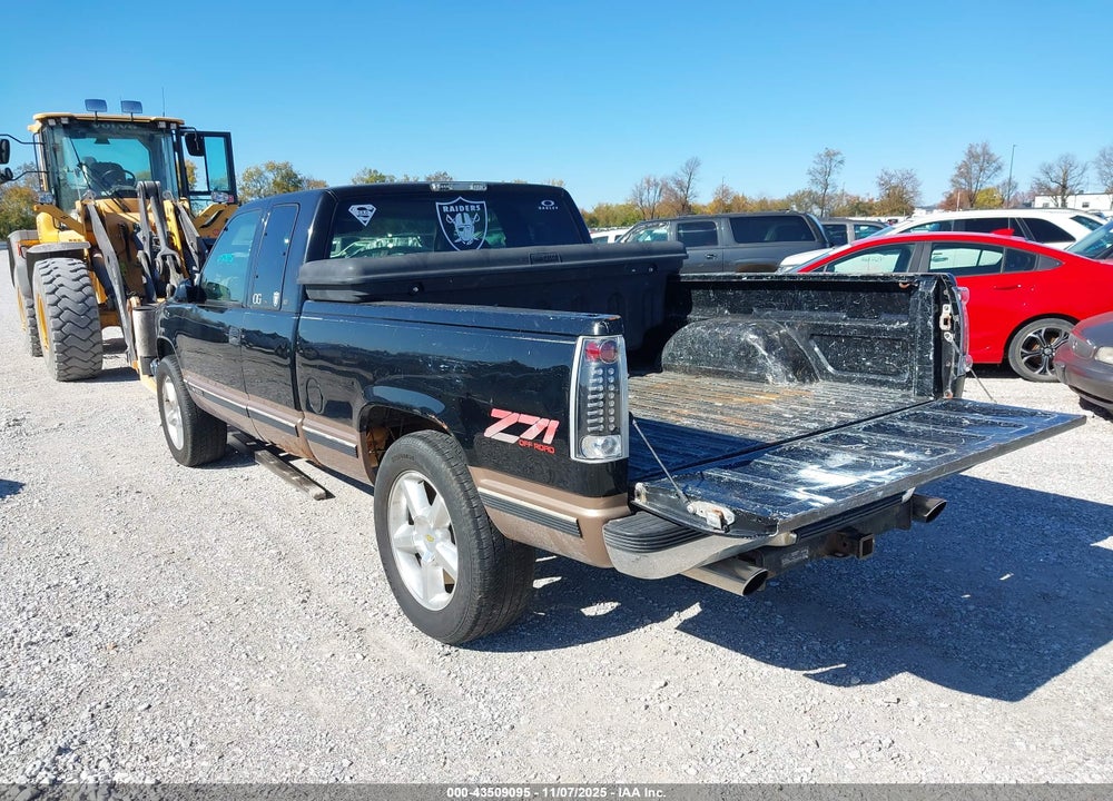 1998 CHEVROLET K1500 FLEETSIDE VIN: 1GCEK19R9WR137644