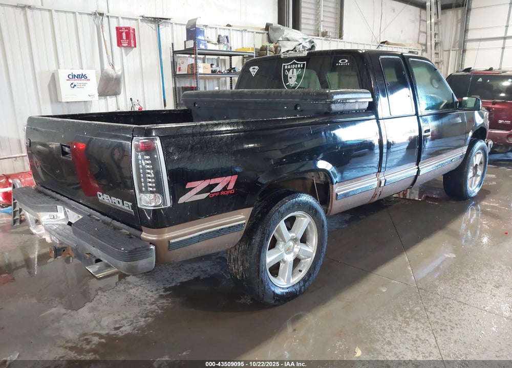 1998 CHEVROLET K1500 FLEETSIDE VIN: 1GCEK19R9WR137644