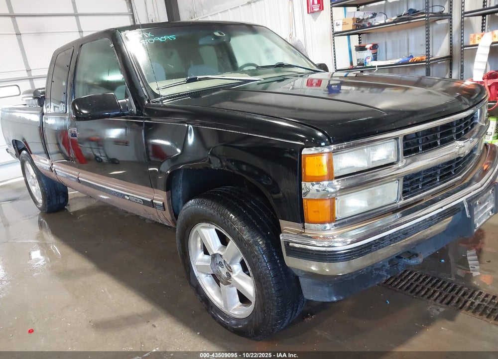 1998 CHEVROLET K1500 FLEETSIDE VIN: 1GCEK19R9WR137644