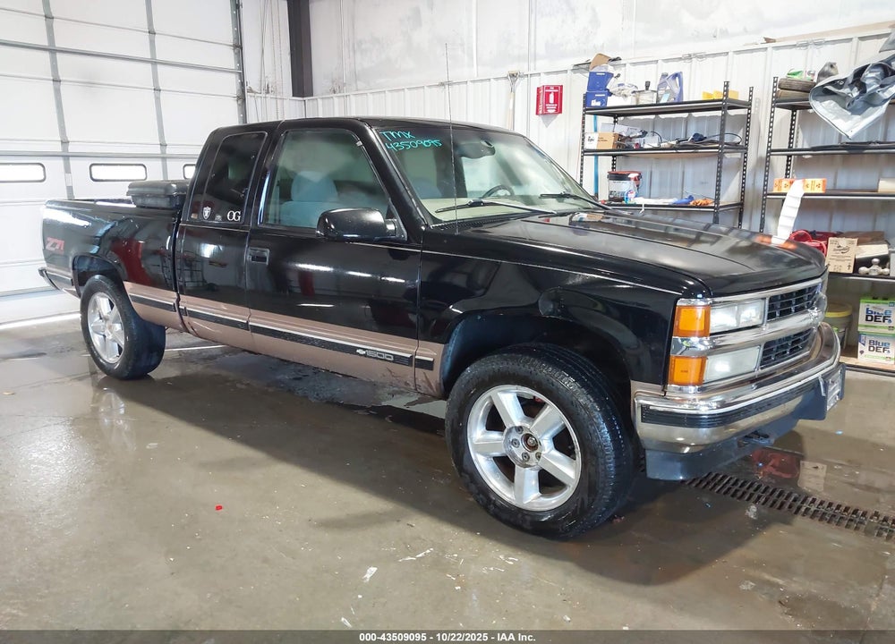 1998 CHEVROLET K1500 FLEETSIDE VIN: 1GCEK19R9WR137644