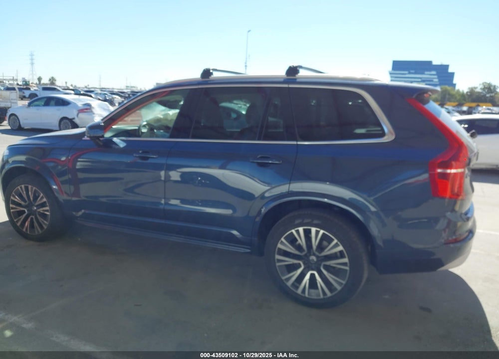 2022 VOLVO XC90 T5 MOMENTUM 7 PASSENGER VIN: YV4102PK1N1786381