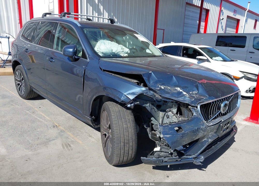 2022 VOLVO XC90 T5 MOMENTUM 7 PASSENGER VIN: YV4102PK1N1786381