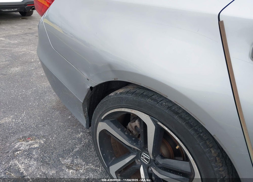 2018 HONDA ACCORD SPORT VIN: 1HGCV1F31JA051378