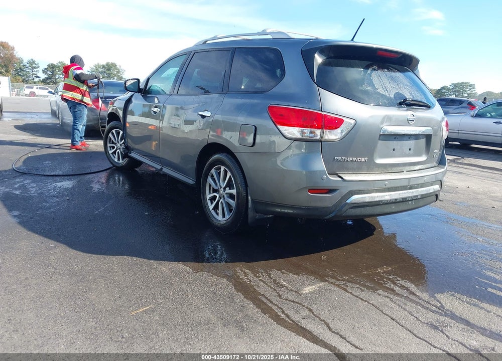 2015 NISSAN PATHFINDER SV VIN: 5N1AR2MM8FC693275
