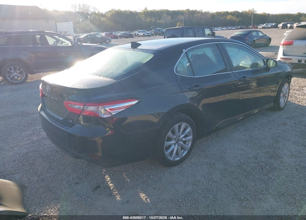 2019 TOYOTA CAMRY LE VIN: 4T1B11HK5KU843023