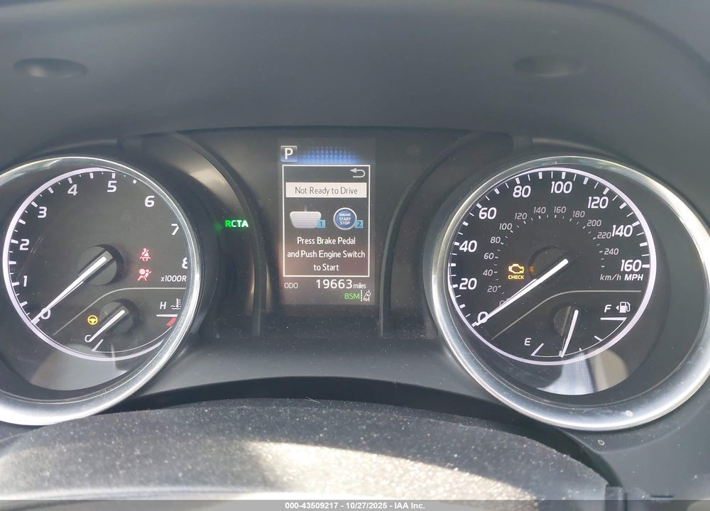 2019 TOYOTA CAMRY LE VIN: 4T1B11HK5KU843023