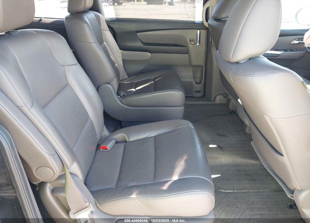 2014 HONDA ODYSSEY TOURING/TOURING ELITE VIN: 5FNRL5H90EB133820