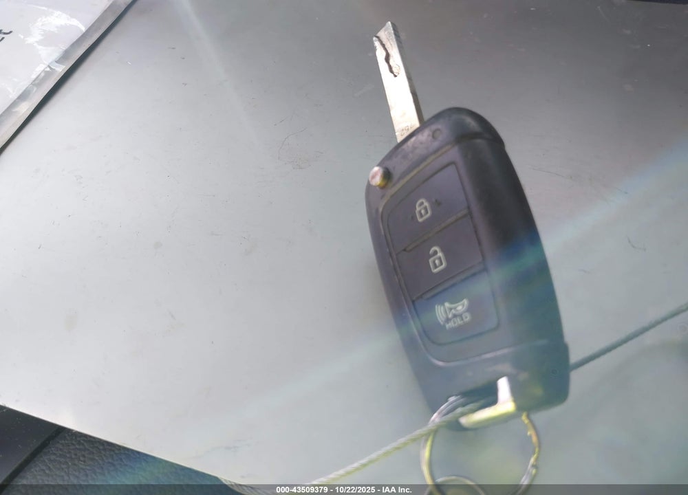 2021 HYUNDAI VENUE VIN: KMHRB8A38MU066413