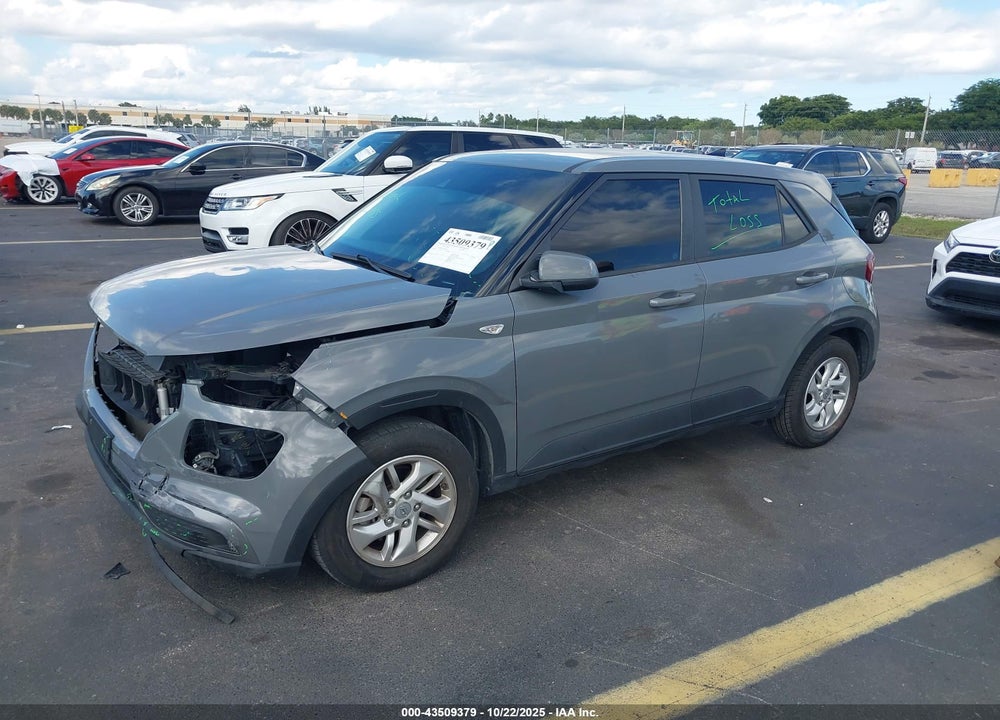 2021 HYUNDAI VENUE VIN: KMHRB8A38MU066413