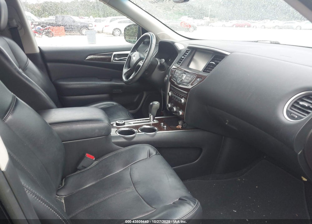 2016 NISSAN PATHFINDER VIN: 5N1AR2MM3GC609820