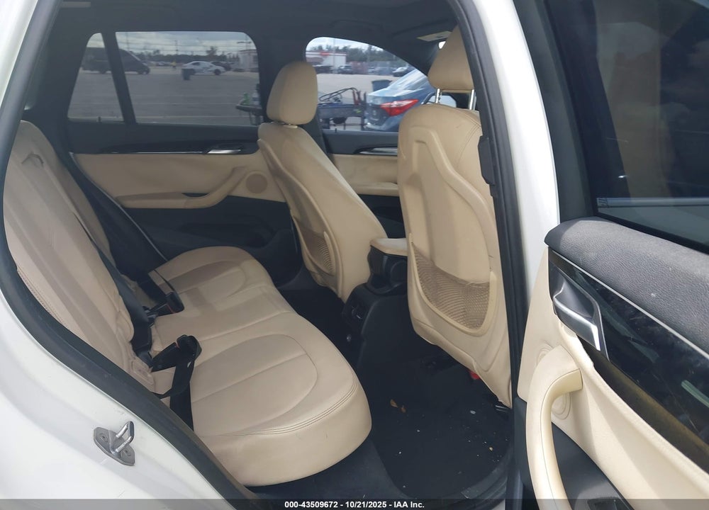 2017 BMW X1 SDRIVE28I VIN: WBXHU7C35H5H33042