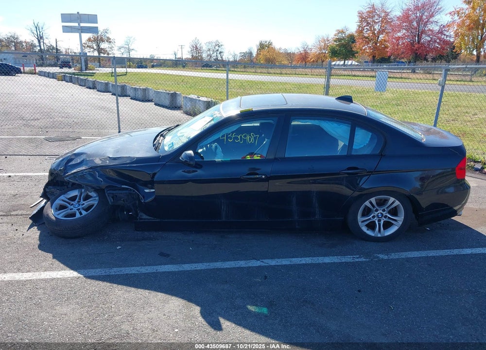 2008 BMW 328I VIN: WBAVA33518KX88571