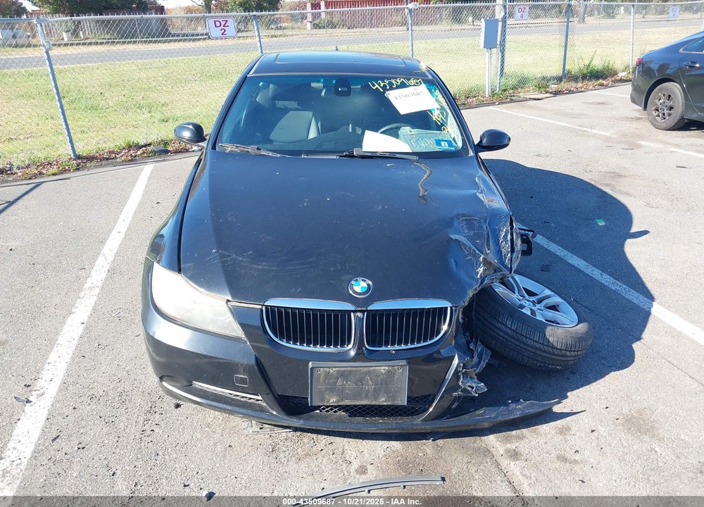 2008 BMW 328I VIN: WBAVA33518KX88571